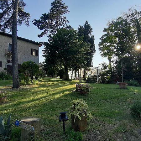 Ca'Lavalle B&B Urbino Bagian luar foto