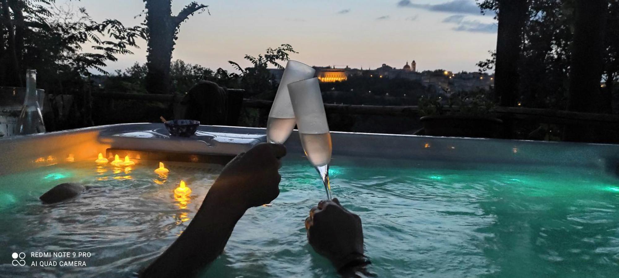 Ca'Lavalle B&B Urbino Bagian luar foto