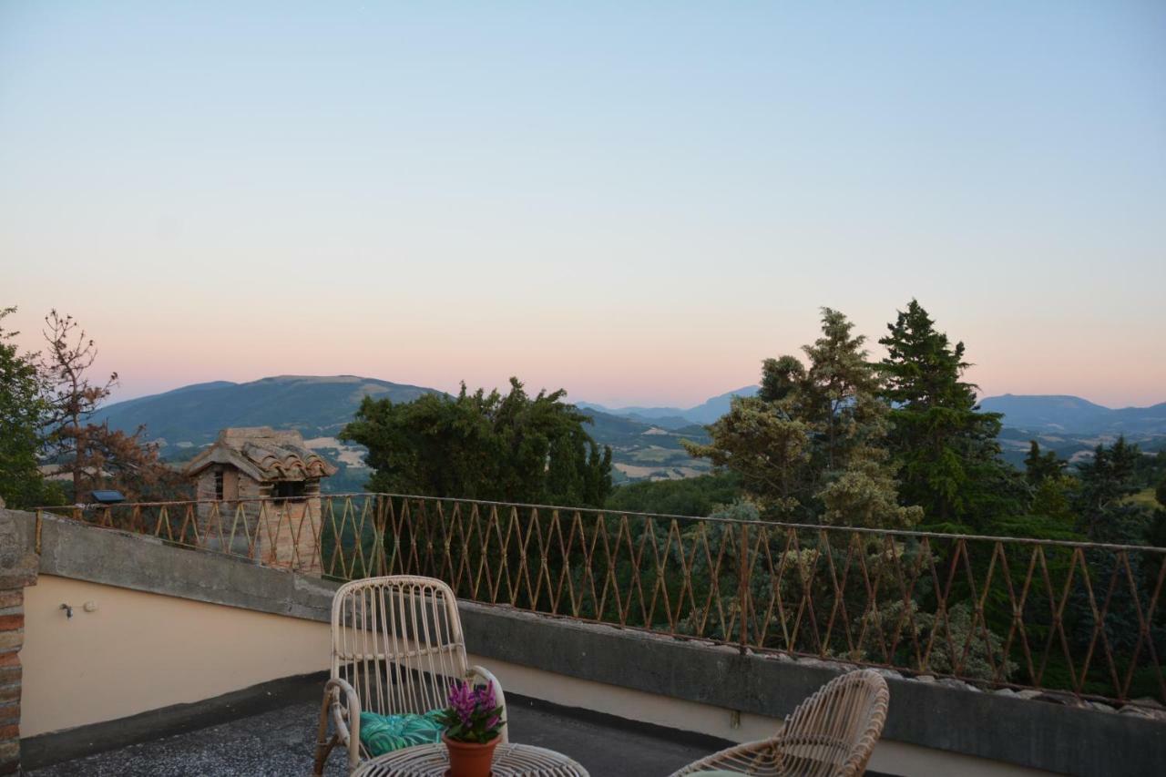Ca'Lavalle B&B Urbino Bagian luar foto