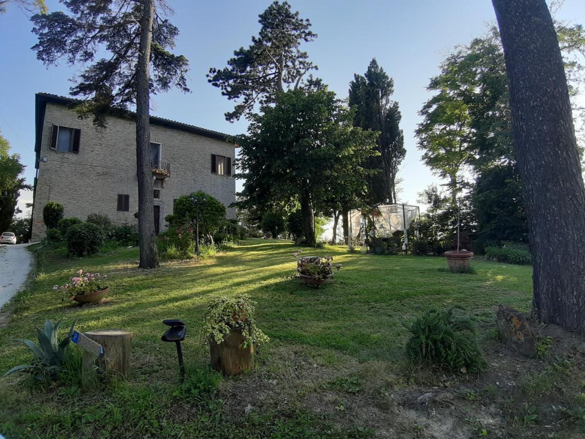 Ca'Lavalle B&B Urbino Bagian luar foto