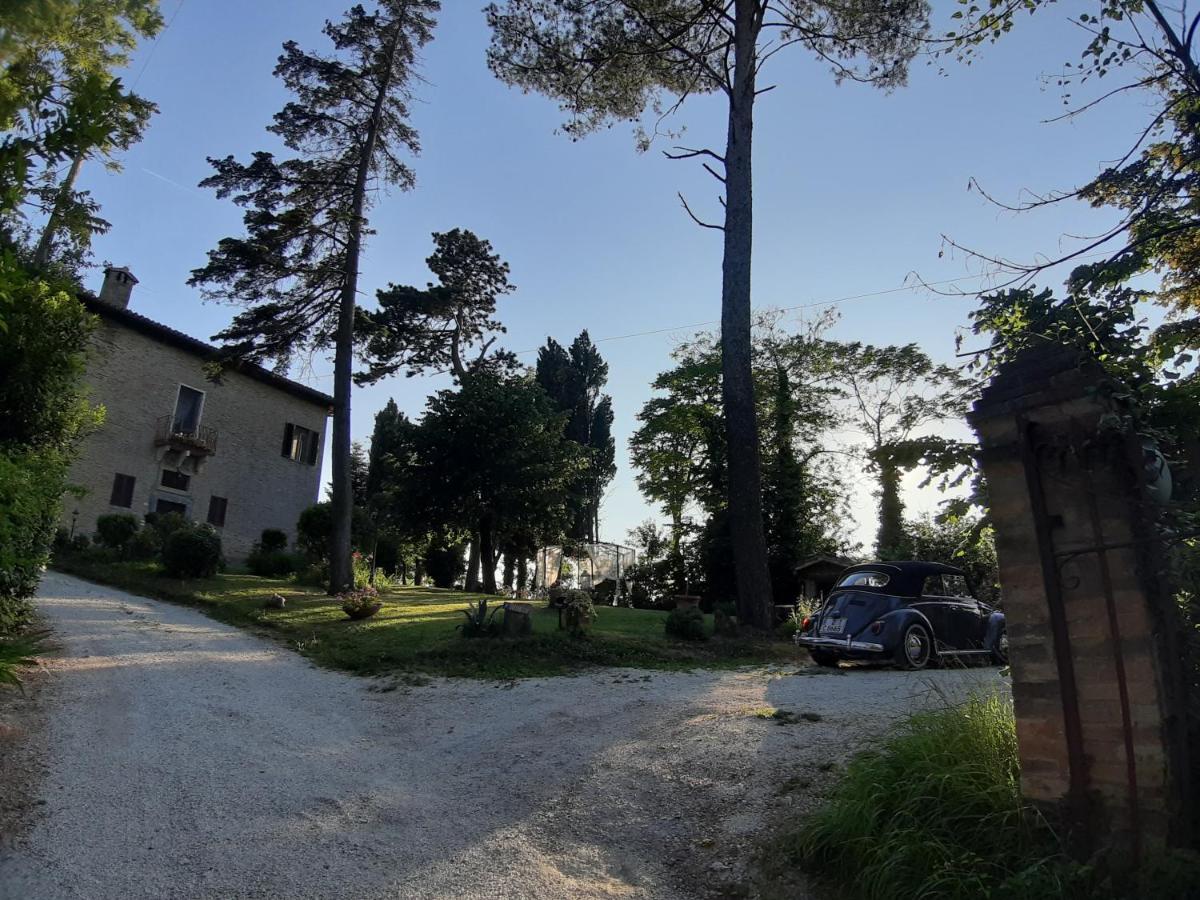 Ca'Lavalle B&B Urbino Bagian luar foto